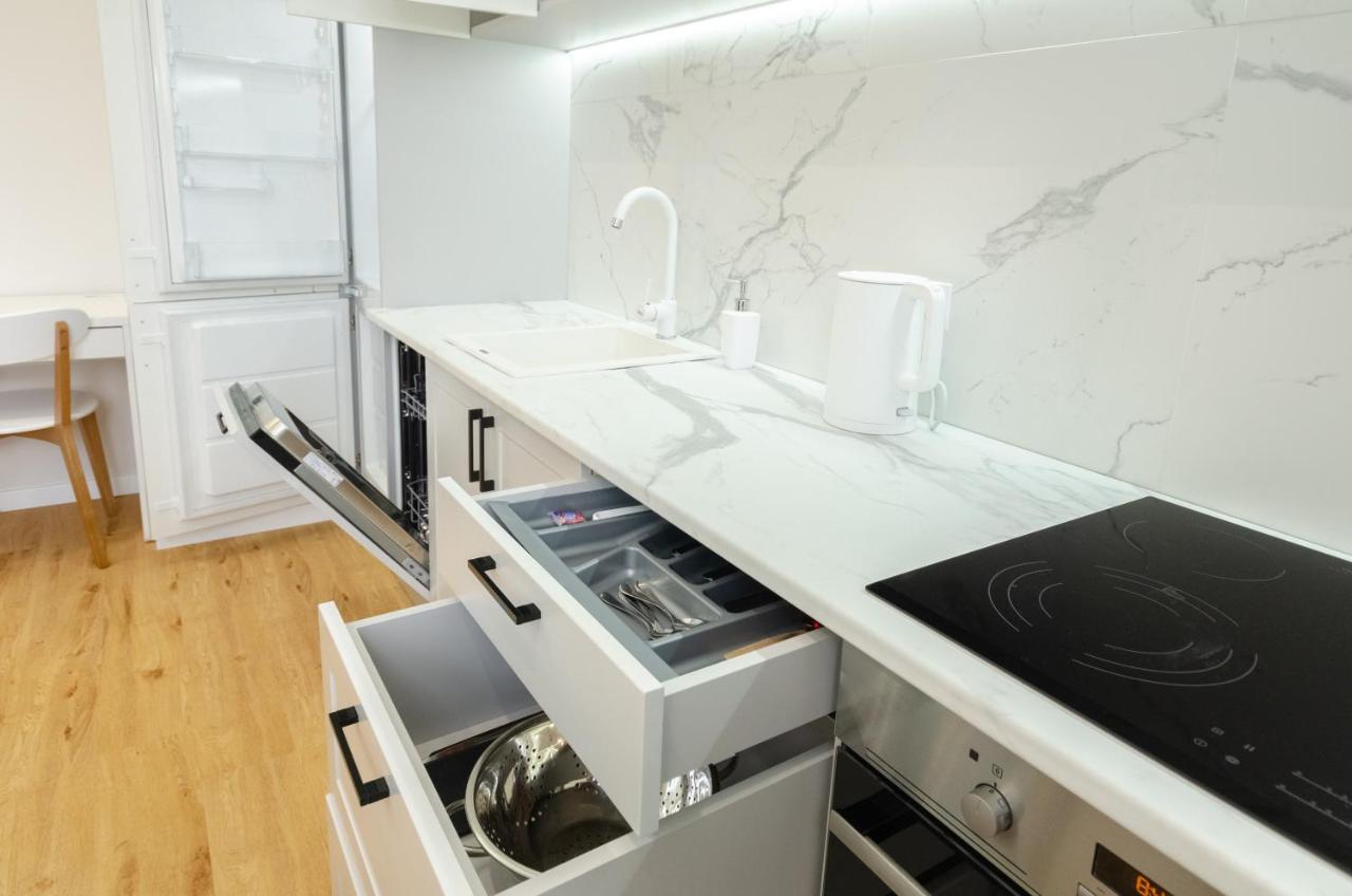 Petrovdom Ж38 In Luxury Apartments At 68 Zhylyanska Street,38 Perlyna Kiev Exterior foto