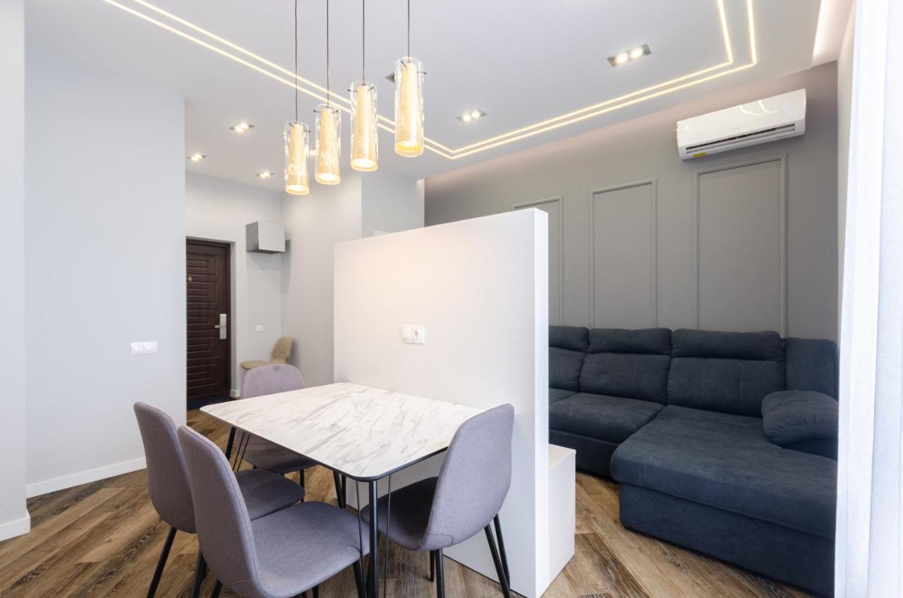 Petrovdom Ж38 In Luxury Apartments At 68 Zhylyanska Street,38 Perlyna Kiev Exterior foto